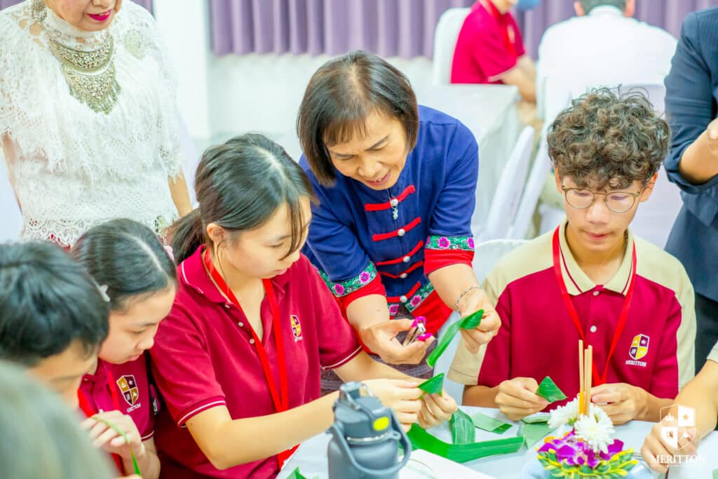 making krathong
